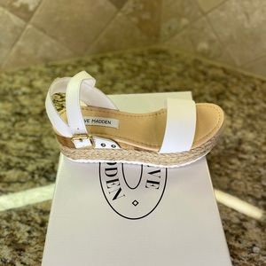 Steve Madden sandal